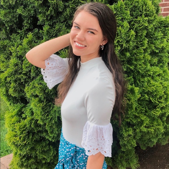 Meet your Posher, Maya - Picture 1 of 6